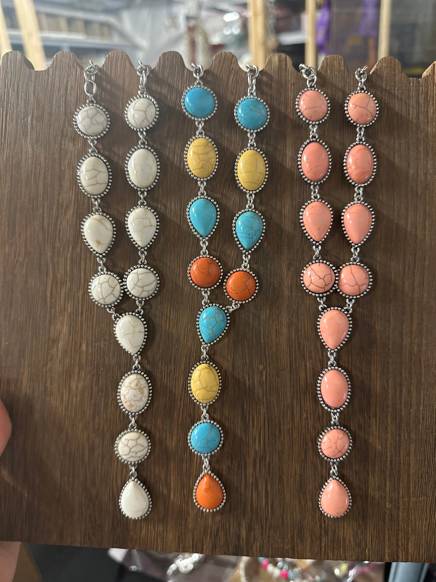 Western Cabochon Stone Y Necklace