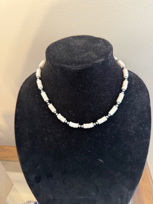 4mm pearl x pink conch heishi necklace