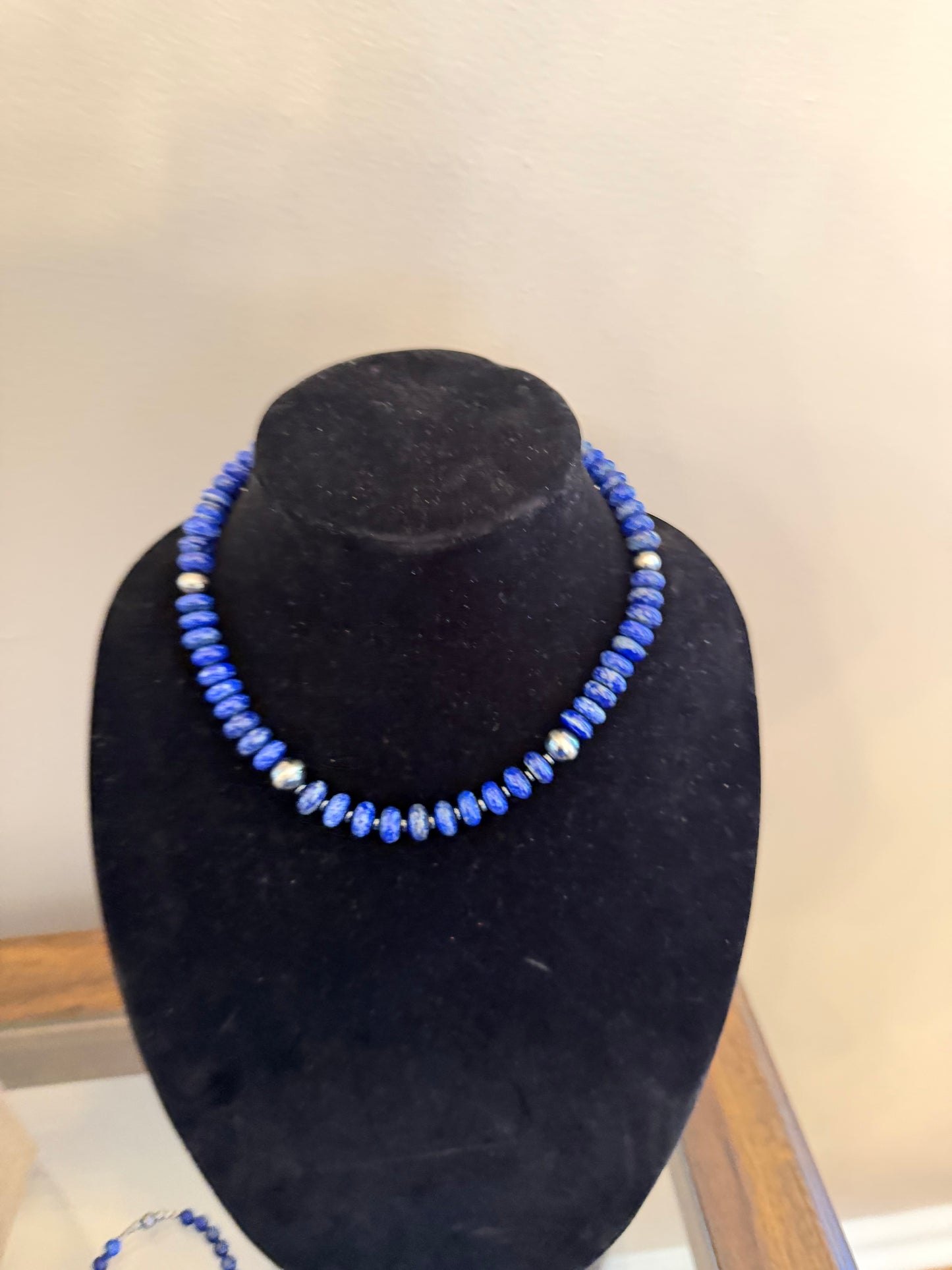 Blue lapis rondelle x 4-10mm pearl necklace