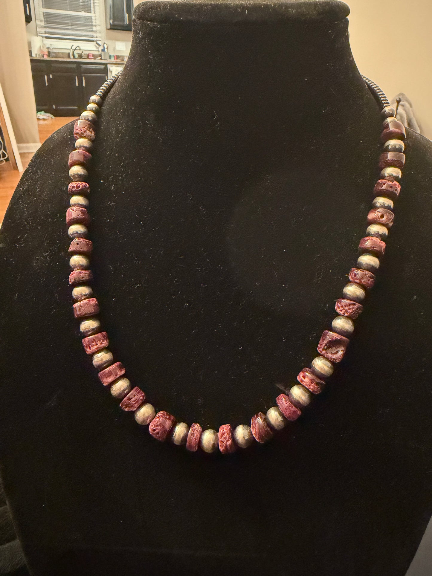 Purple spiny x 10mm pearl necklace