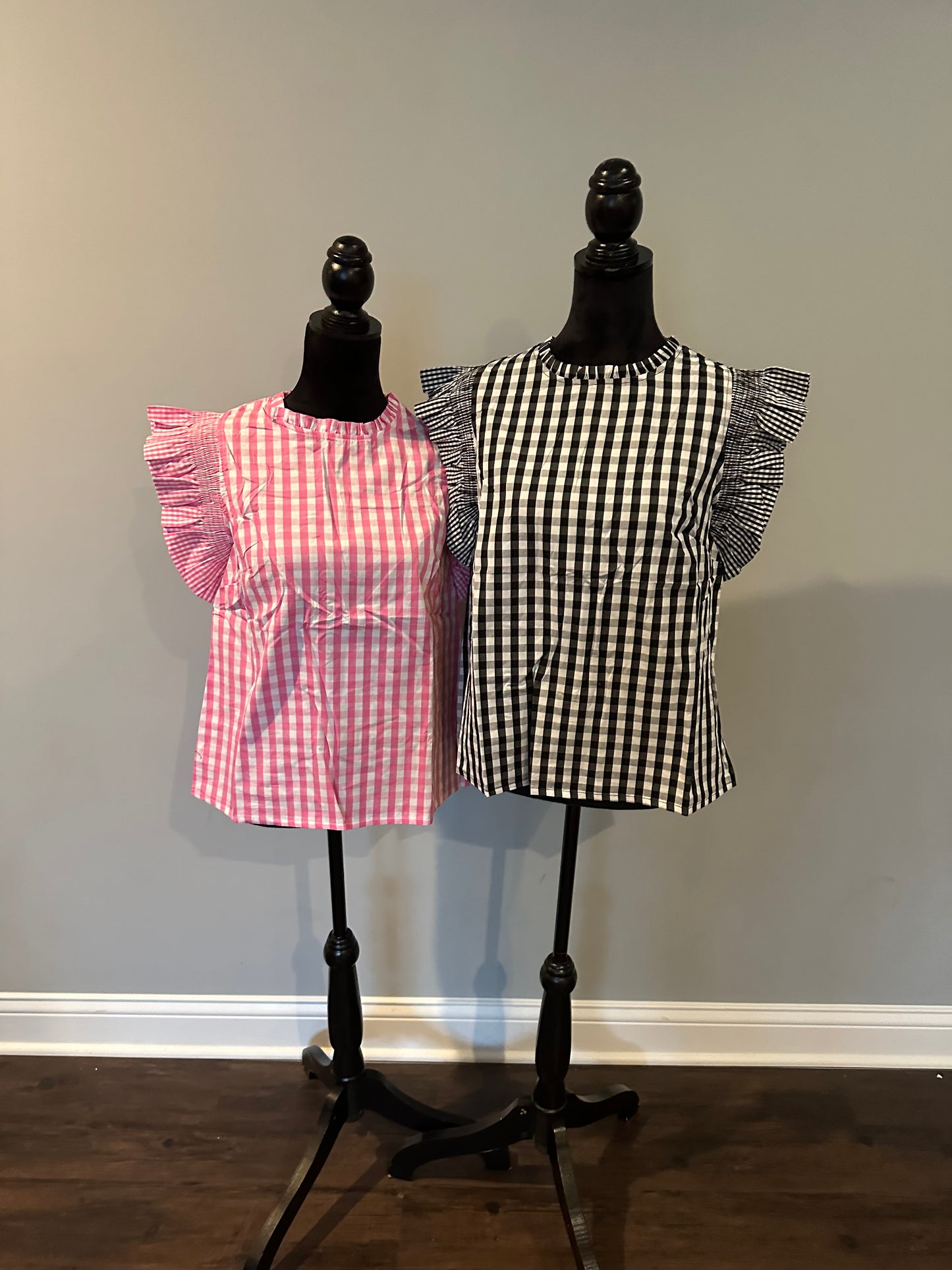 Checkered ruffle sleeve grilled neck blouse