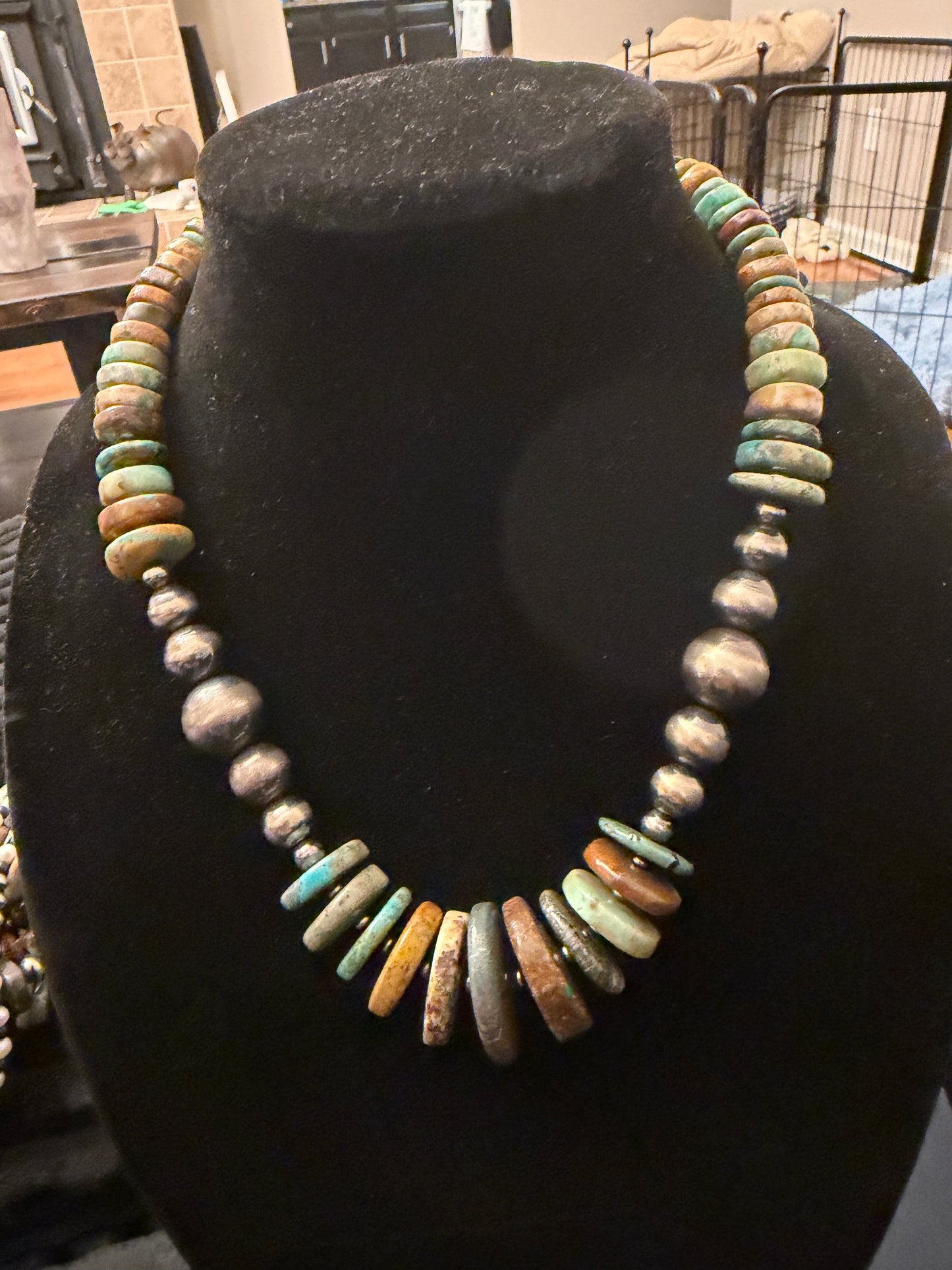 Chunky graduated pearl x natural turquoise necklace