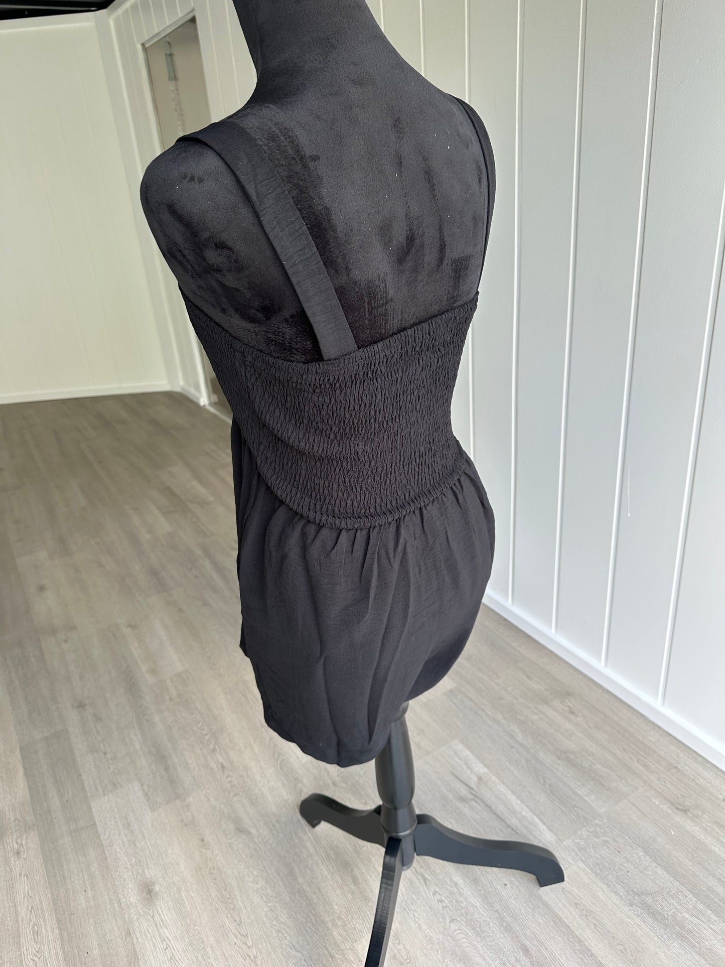 Black Casual Pocketed Smocked Sleeveless Romper