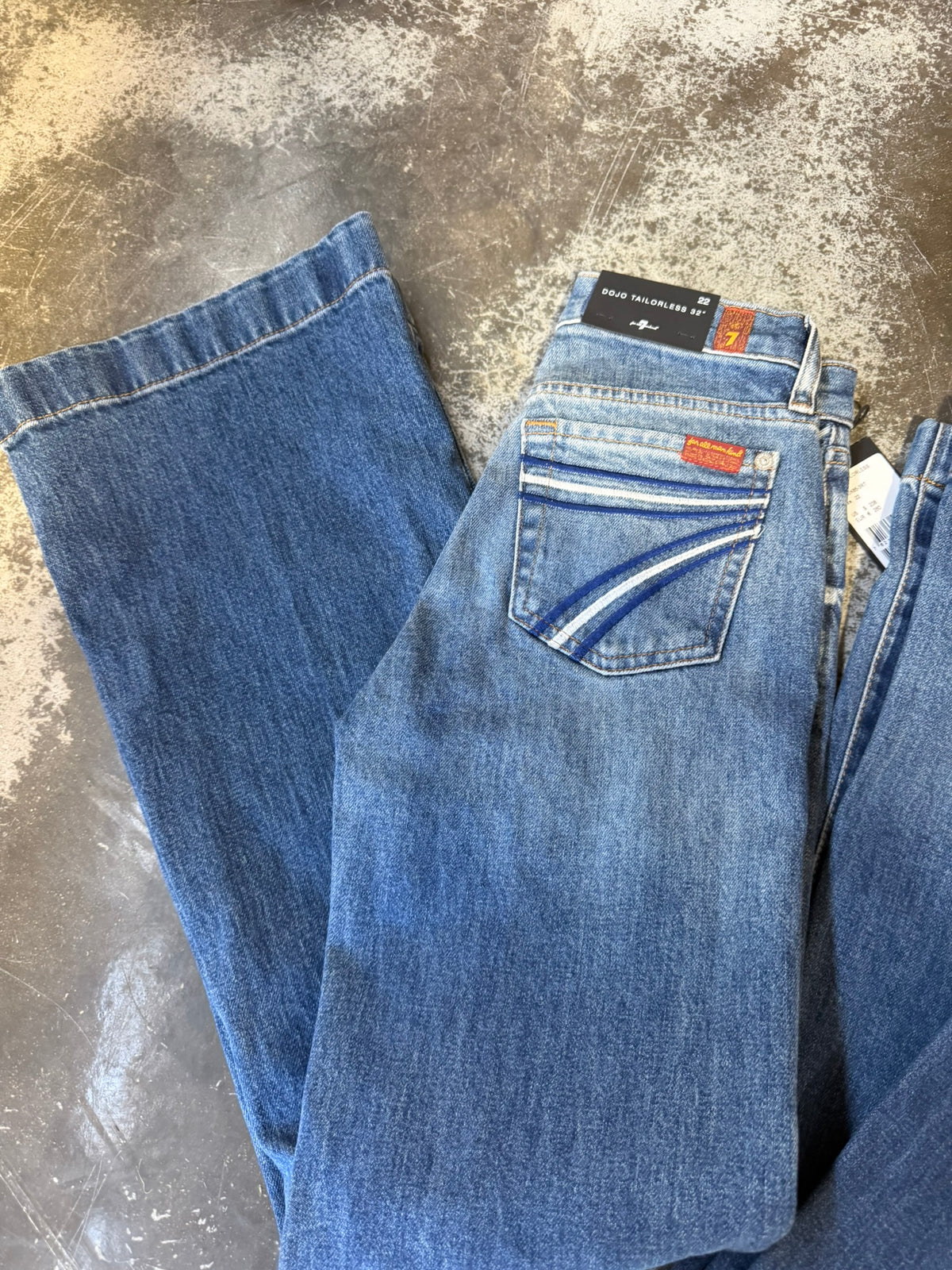 7 FOR ALL MANKIND DOJO JEANS  - 3RT