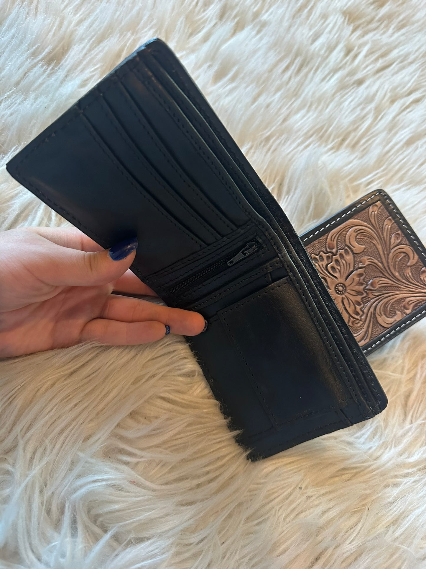 Hand Tooled Leather Bifold Short Mens Wallet