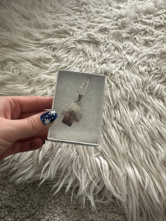 Native American Silver Cross Pendant With Chain 0022