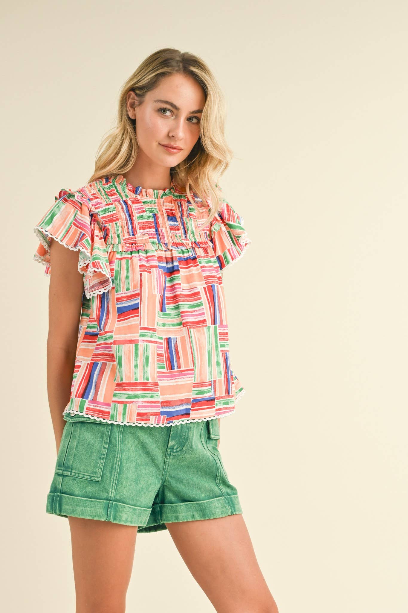 EXCLUSIVE PRINT SMOCKED YOKE RUFFLE TRIM TOP