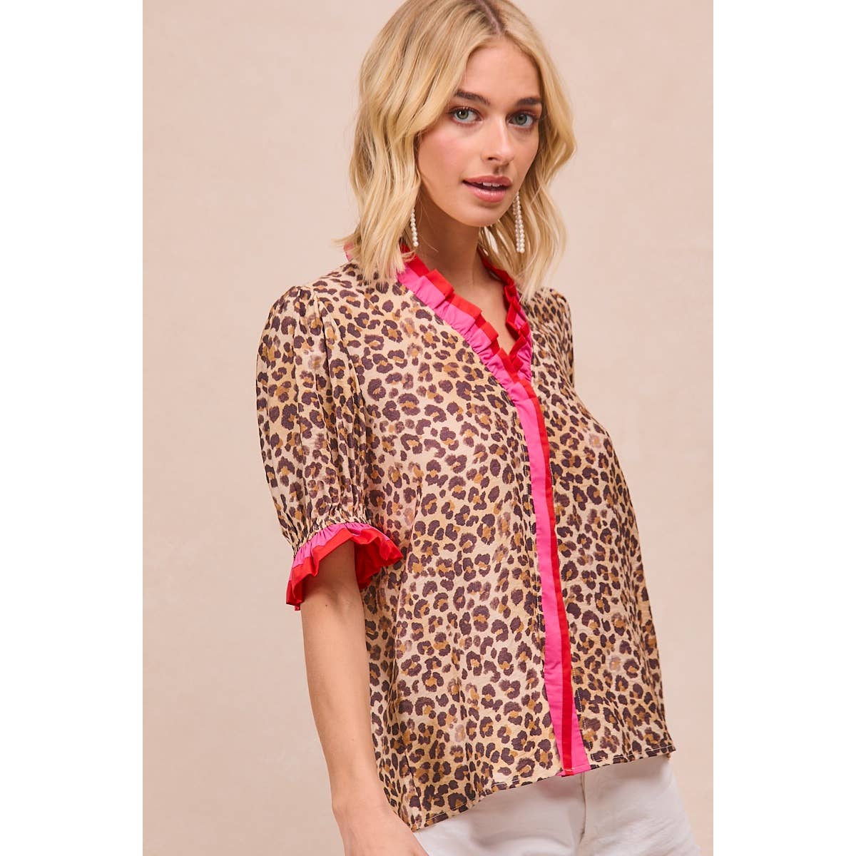 LEOPARD PRINTED WOVEN CONTRAST EDGE RUFFLED BLOUSE