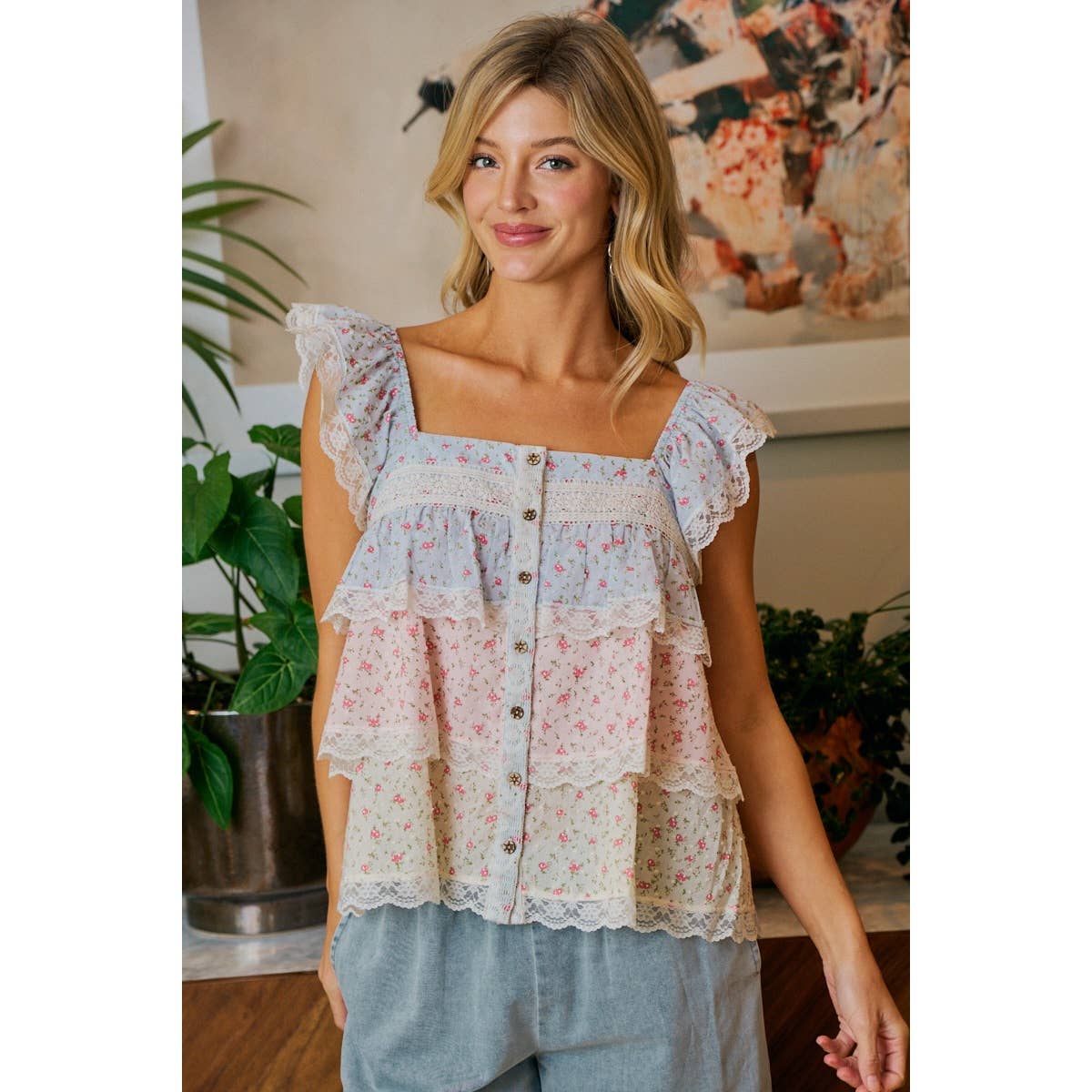 FLORAL COLOR BLOCK LACE TRIMMED RUFFLED TOP