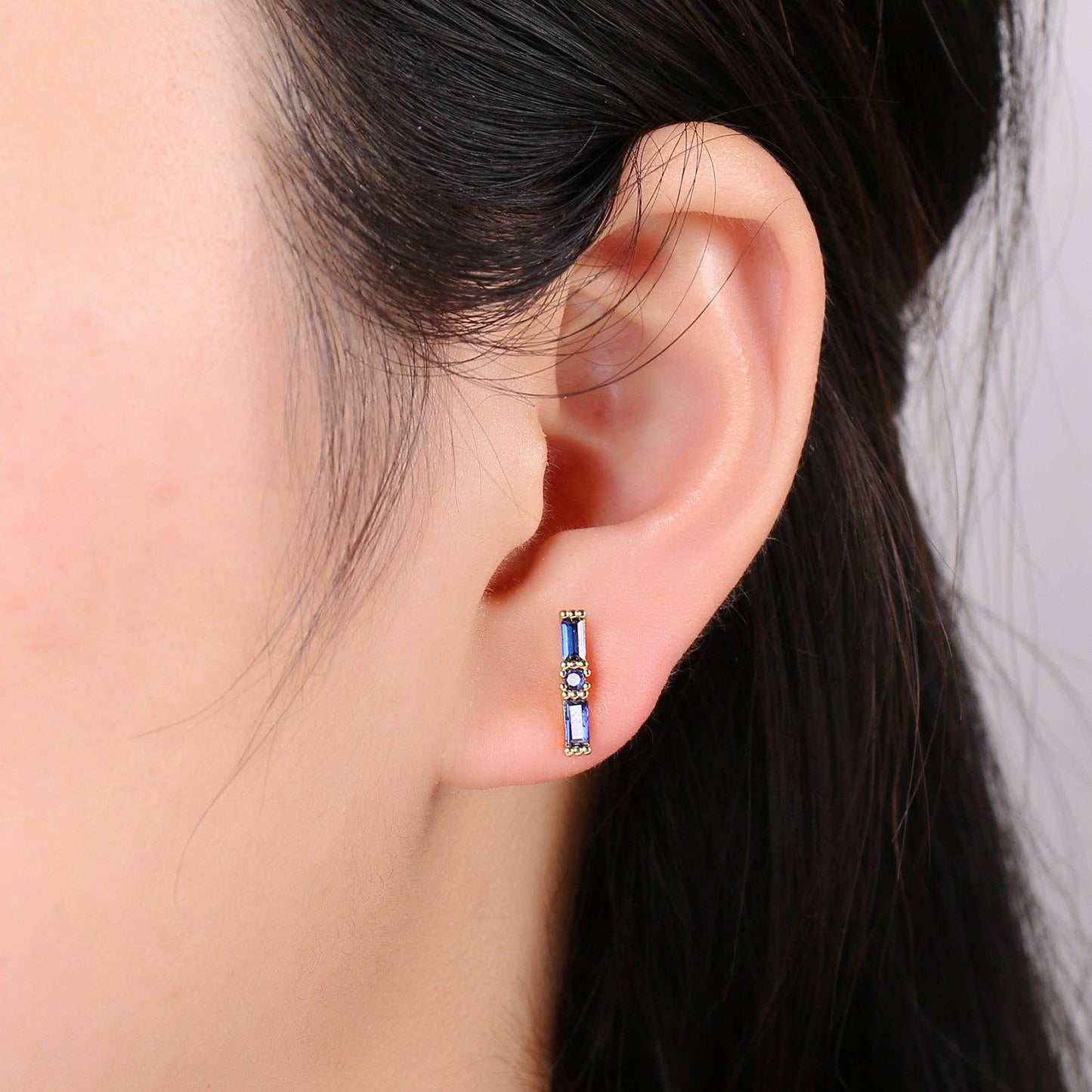 24K Gold Filled Blue / Fuchsia Baguette CZ Stud Earrings | Q498 Q499