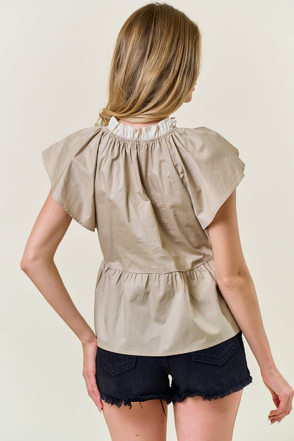 FLUTTER SHORT SLEEVE BOW TIE FRONT PEPLUM TOP - 45469T