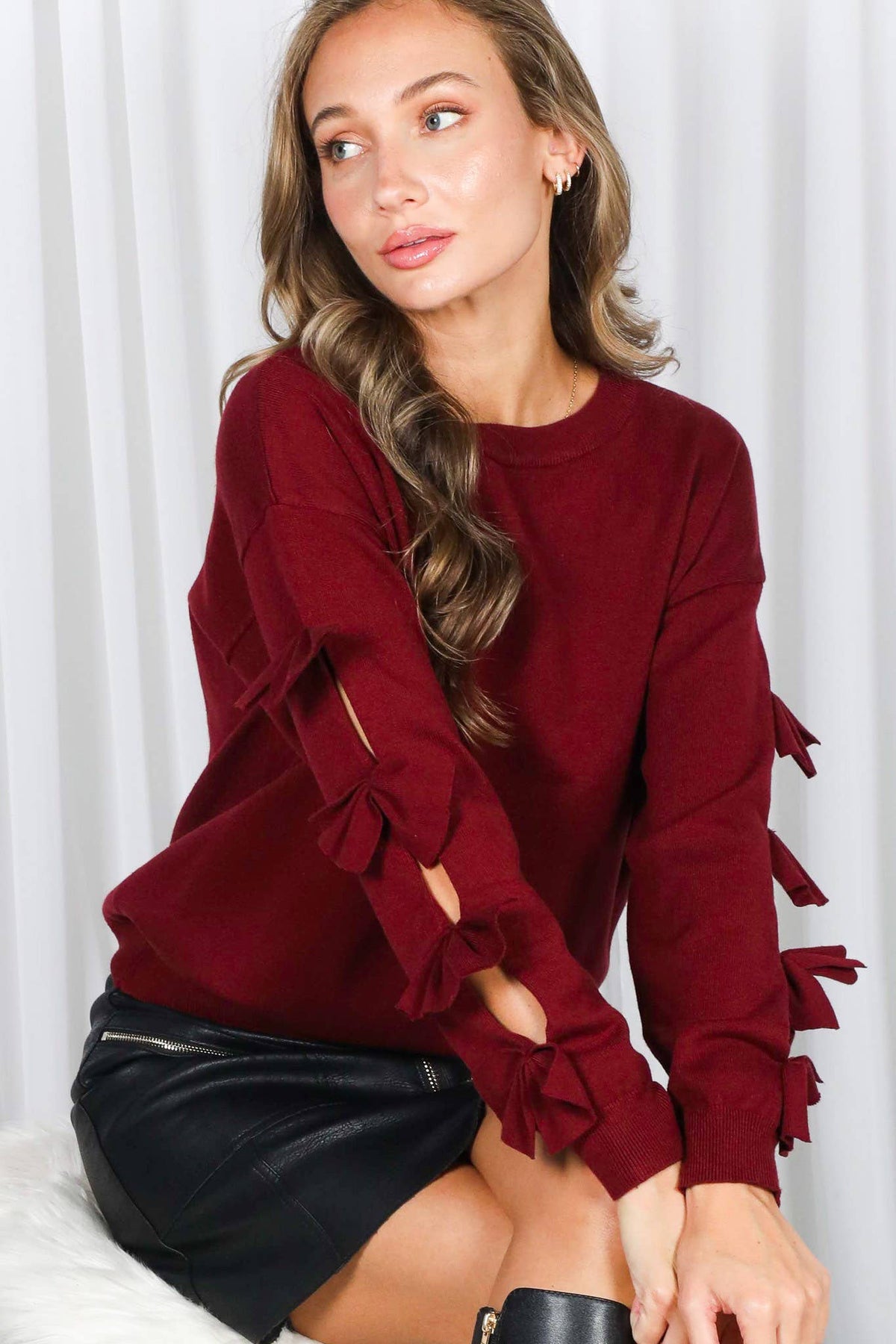 Bow Embellished Crew Neck Long-Sleeve Knit Sweater VT82605