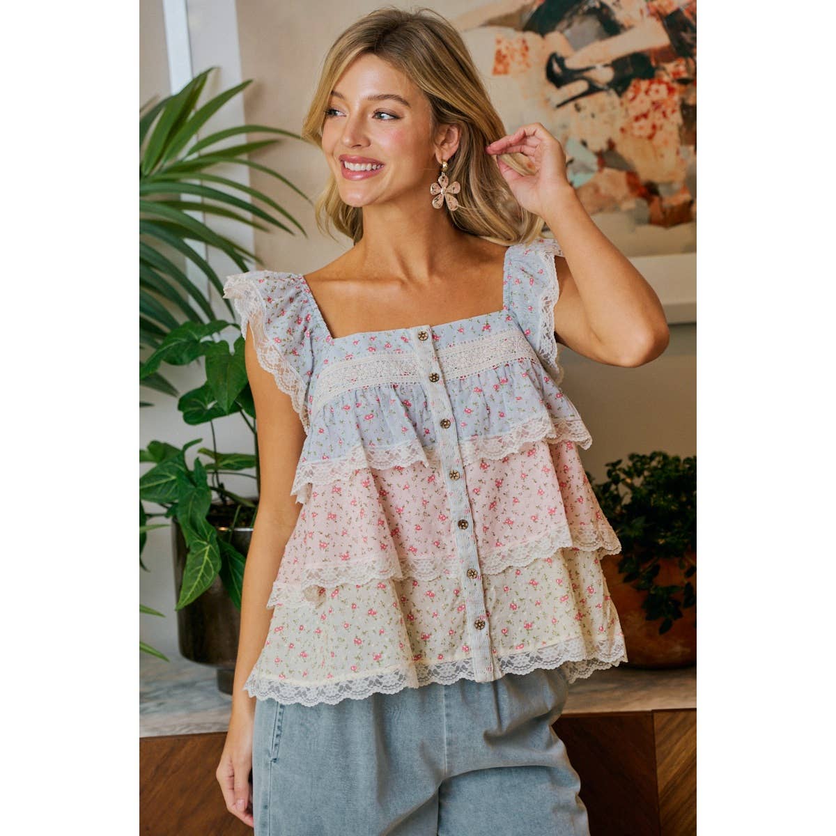 FLORAL COLOR BLOCK LACE TRIMMED RUFFLED TOP