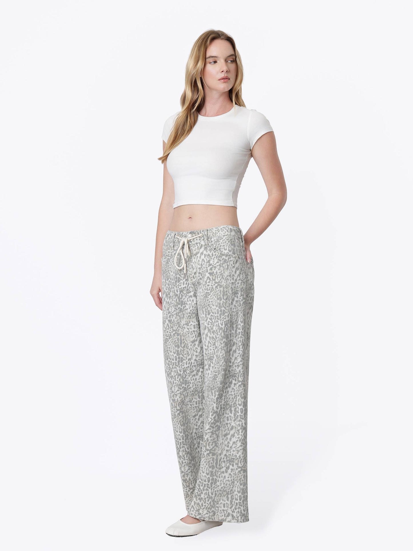 HIGH RISE LEOPARD PRINT DRAWSTRING WIDE JEANS T7517LPD