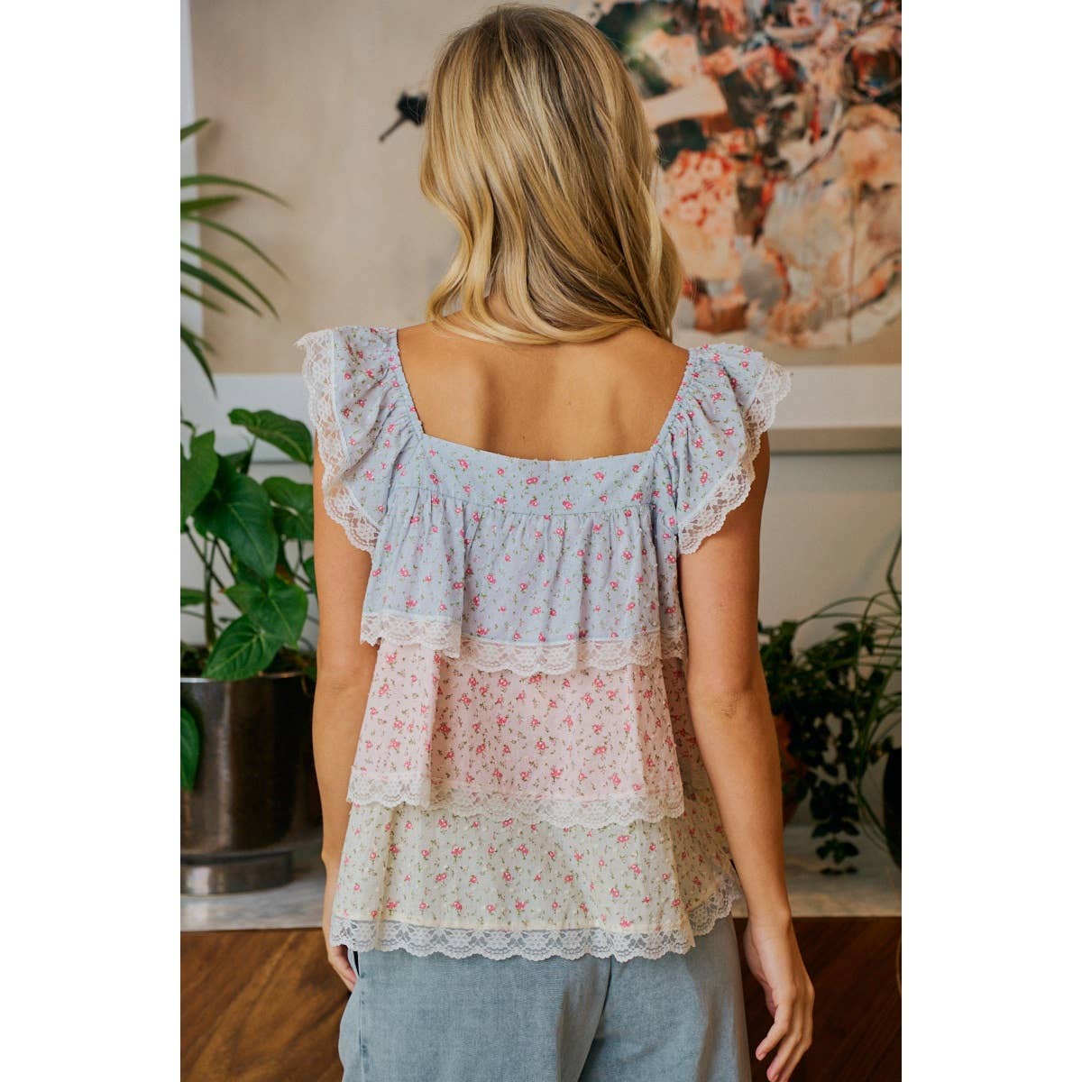FLORAL COLOR BLOCK LACE TRIMMED RUFFLED TOP