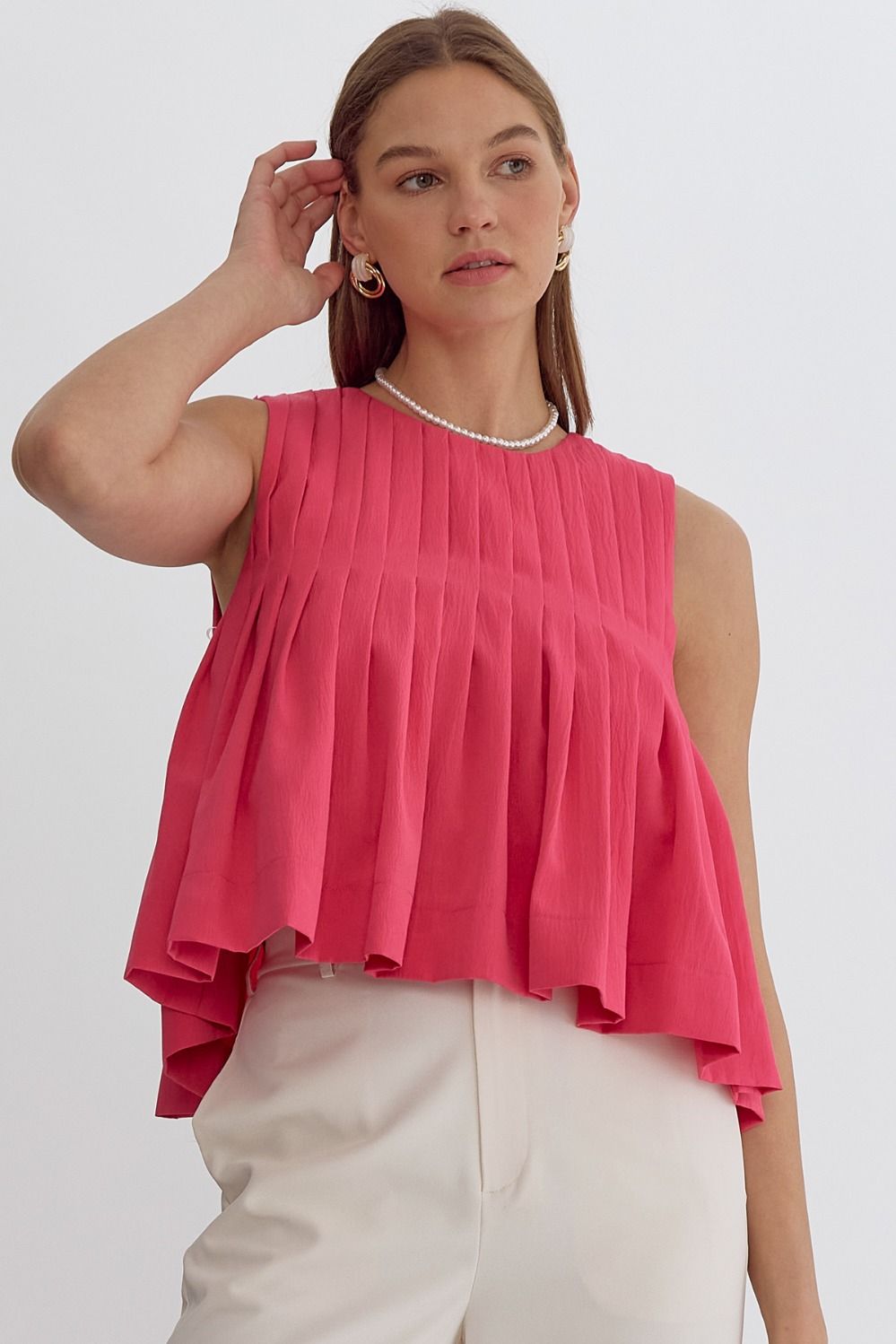 Solid pleated sleevless crop blouse