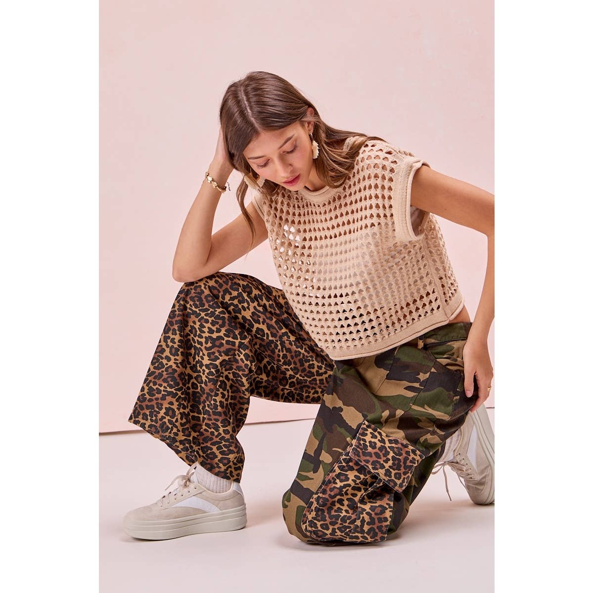 LEOPARD AND CAMOUFLAGE MIXED CARGO POCKETS PANTS