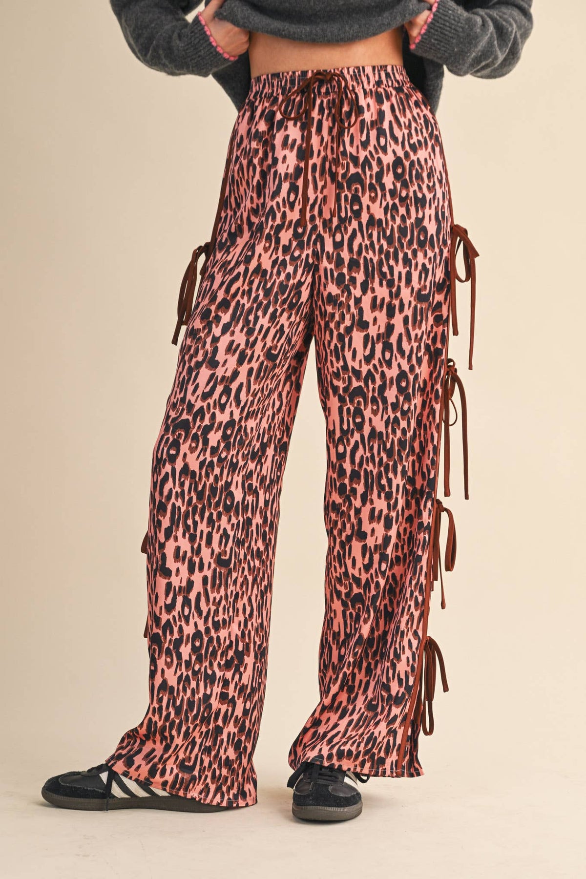 LEOPARD PRINT SIDE TYING WIDE LEG PANTS
